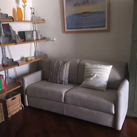Away Apartmán *